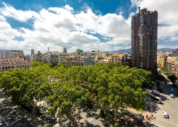 Mayerling Bisbe Urquinaona