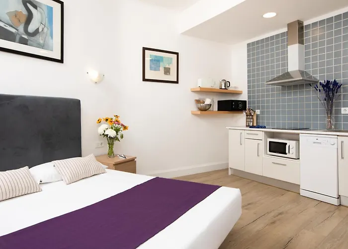 Mayerling Bisbe Urquinaona Apartment *