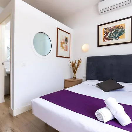 Mayerling Bisbe Urquinaona Apartmán *